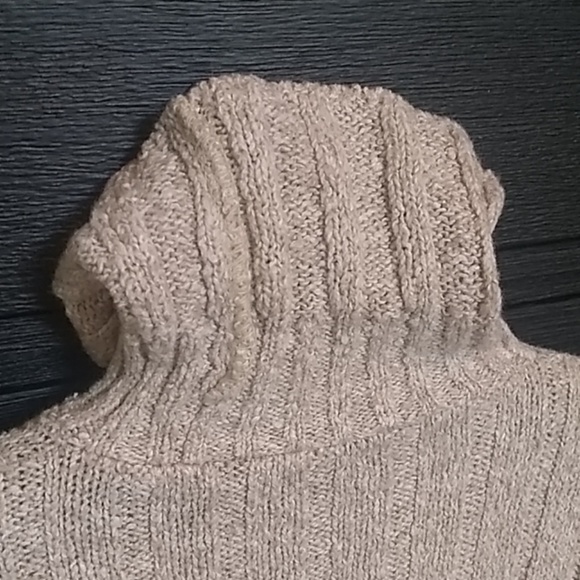 Marks and Spencer sweater - Picture 3 of 7